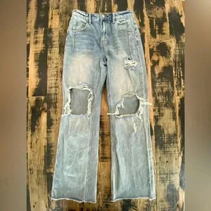 Ceros High Waist Light Wash Distressed‎ Jeans W28